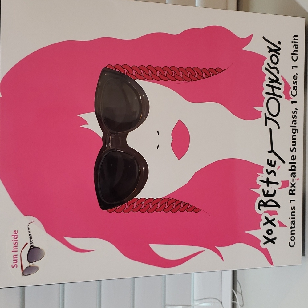 NWT Betsy Johnson Sunglasses, Case, & Chain